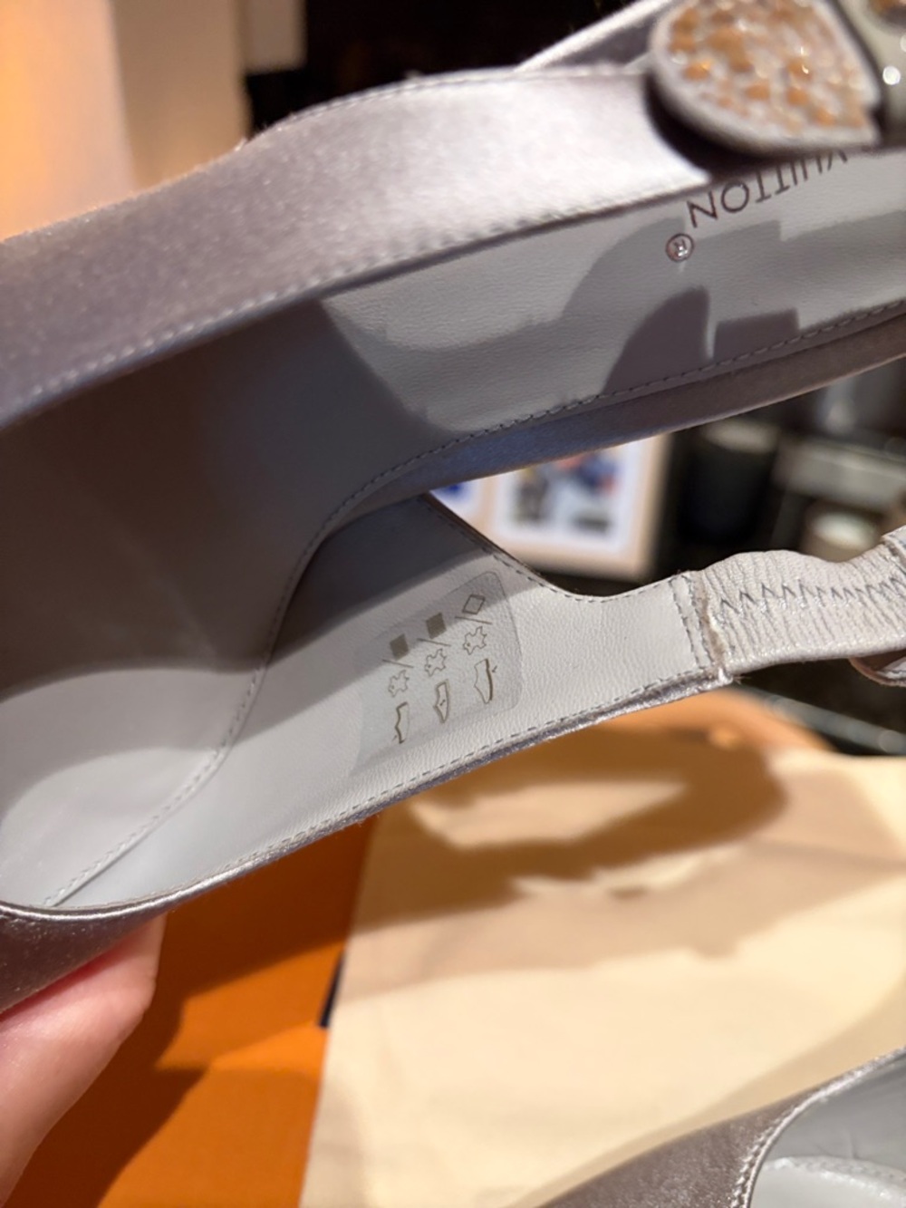 Elegant Women's Silver Slingback Pumps Louis Vuitton NWT - Picture 5 of 8